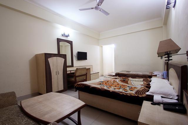 Hotel Vishal Katra  Room photo